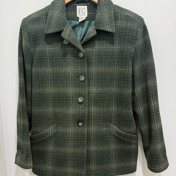 Green Plaid Ladies Lined Fall Jacket, Size Medium - Picture 1 of 3
